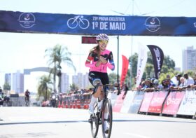 Kácio Freitas e Ana Paula Polegatch vencem a 73ª Prova Ciclística 1º de Maio