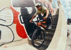Aventon Current LTD estreia edição limitada de e-MTB com motor de até 850 W e componentes premium